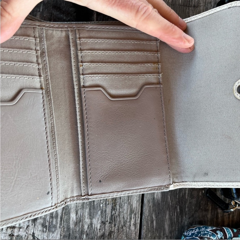 Large Fossil Wallet, Good Condition, Cards,Cash, … - image 2